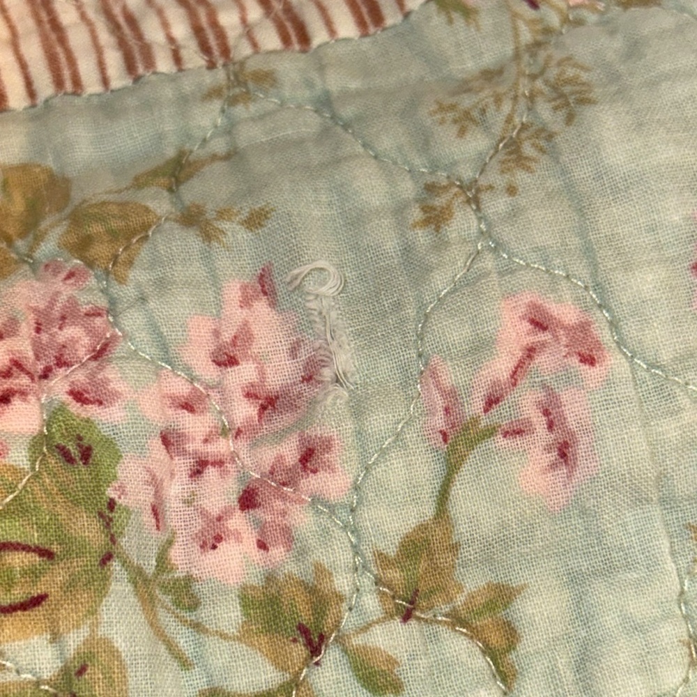 Vintage Floral shabby heirloom cottage Patchwork Quilt robin’s egg, pink,  brown - Picture 13 of 13